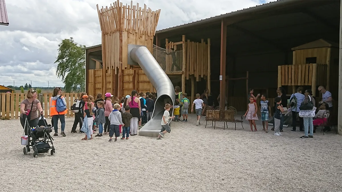 Magoland au Lumigny Safari Réserve : Aire de jeux immersive pour les enfants